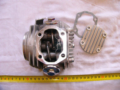 hlava kompletní 110 cc 4T