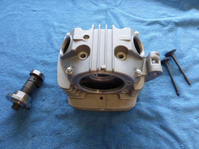 Hlava vacka ventil cross 250 LONCIN vrtani 65,40