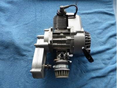 Motor pro minibike minicros mensi prevod 50cc2t