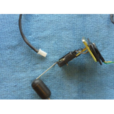 plovak nadrze - merak paliva