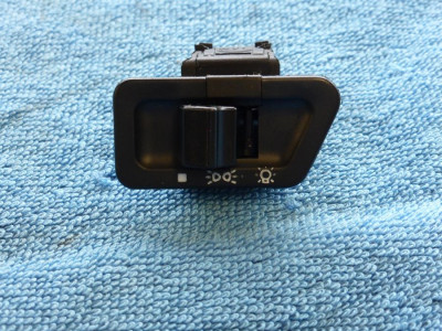 přepínač světel pro skútr