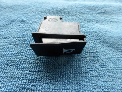 Prepinac tlacitko klakson skutr 125