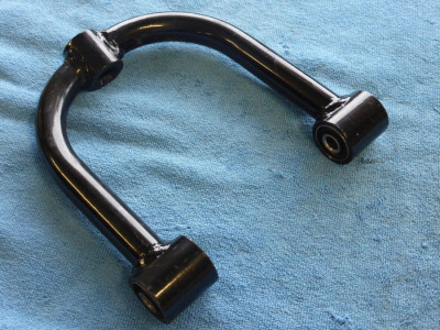 rameno horni ATV Leva