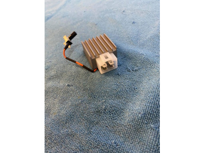 Relé dobíjení 50- 125 cc atv cross skutr atd