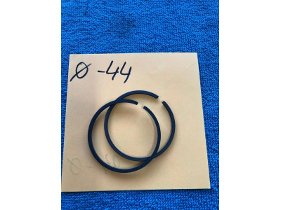 sada pistnich krouzku prumer 2T 44  minibike