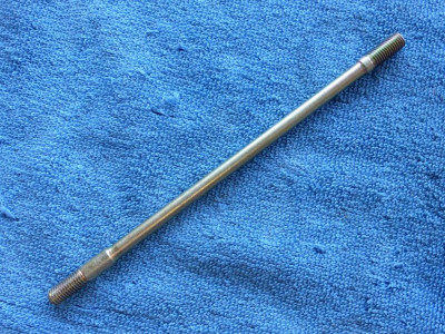 steft sroub hlava motor