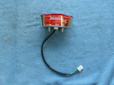 zadní světlo starší typ Bashan